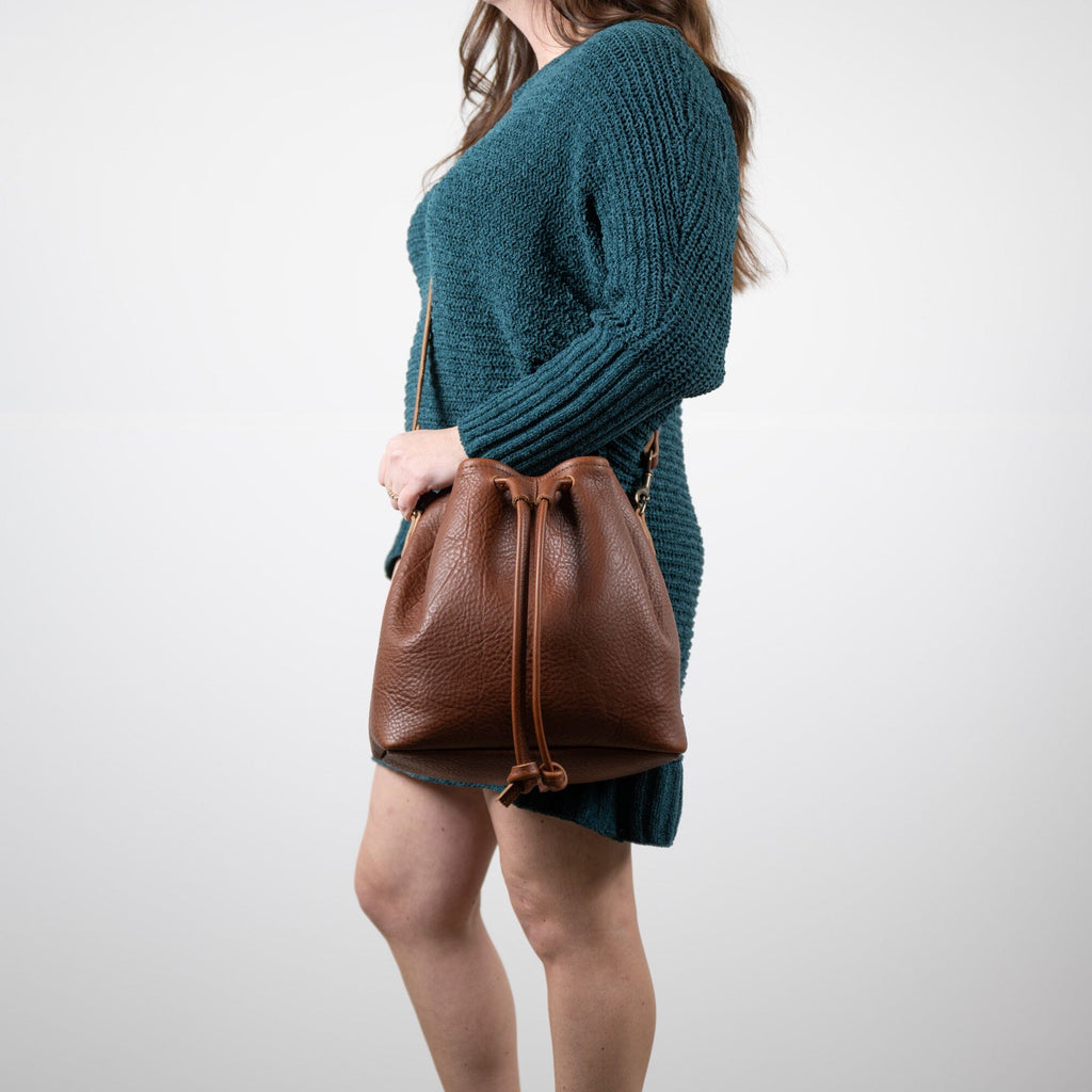 ABBY LEATHER BUCKET BAG - CHERRY BISON