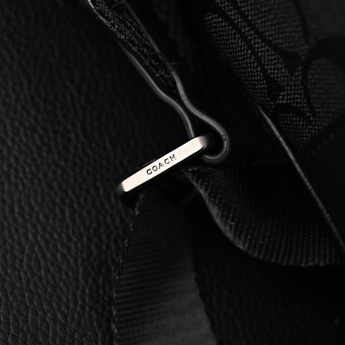 Coach West Backpack – Signature Canvas in Black/Grey